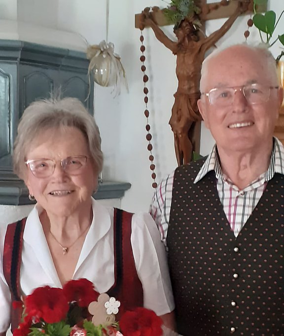 Diamantene_Hochzeit_Anna_und_Franz_Bischof.jpg  