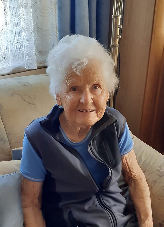 85_Wenzel_Anneliese.jpg  